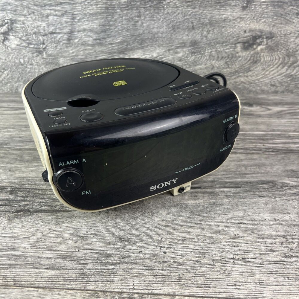 Sony Dream Machine ICF-CD815 CD Player Dual Alarm Clock Radio Powers On *PARTS